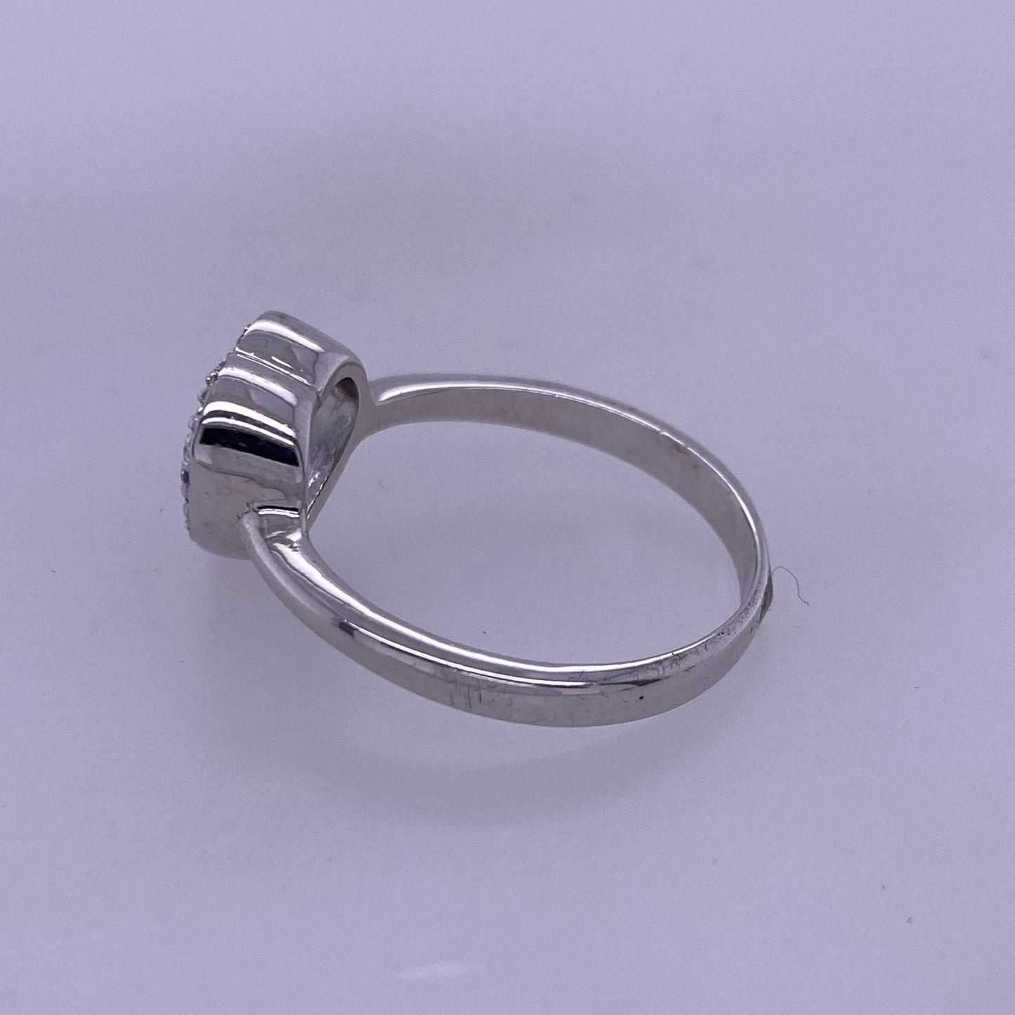 925 Sterling Silver Hert Ring With CZ Stones