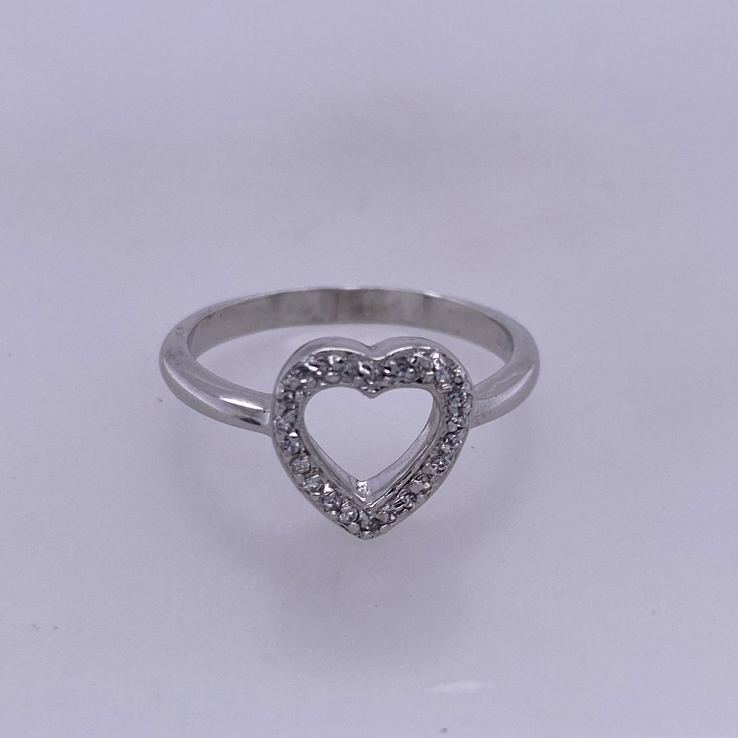 925 Sterling Silver Hert Ring With CZ Stones