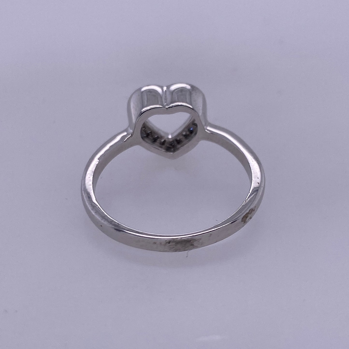 925 Sterling Silver Hert Ring With CZ Stones