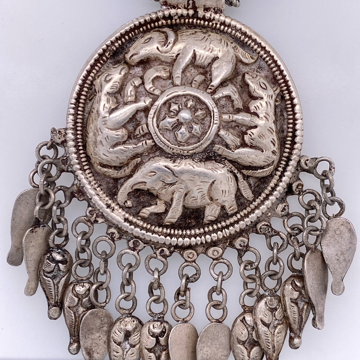 925 Sterling Silverleh Ladakh Necklace With Blue Stones And Animal Pendant