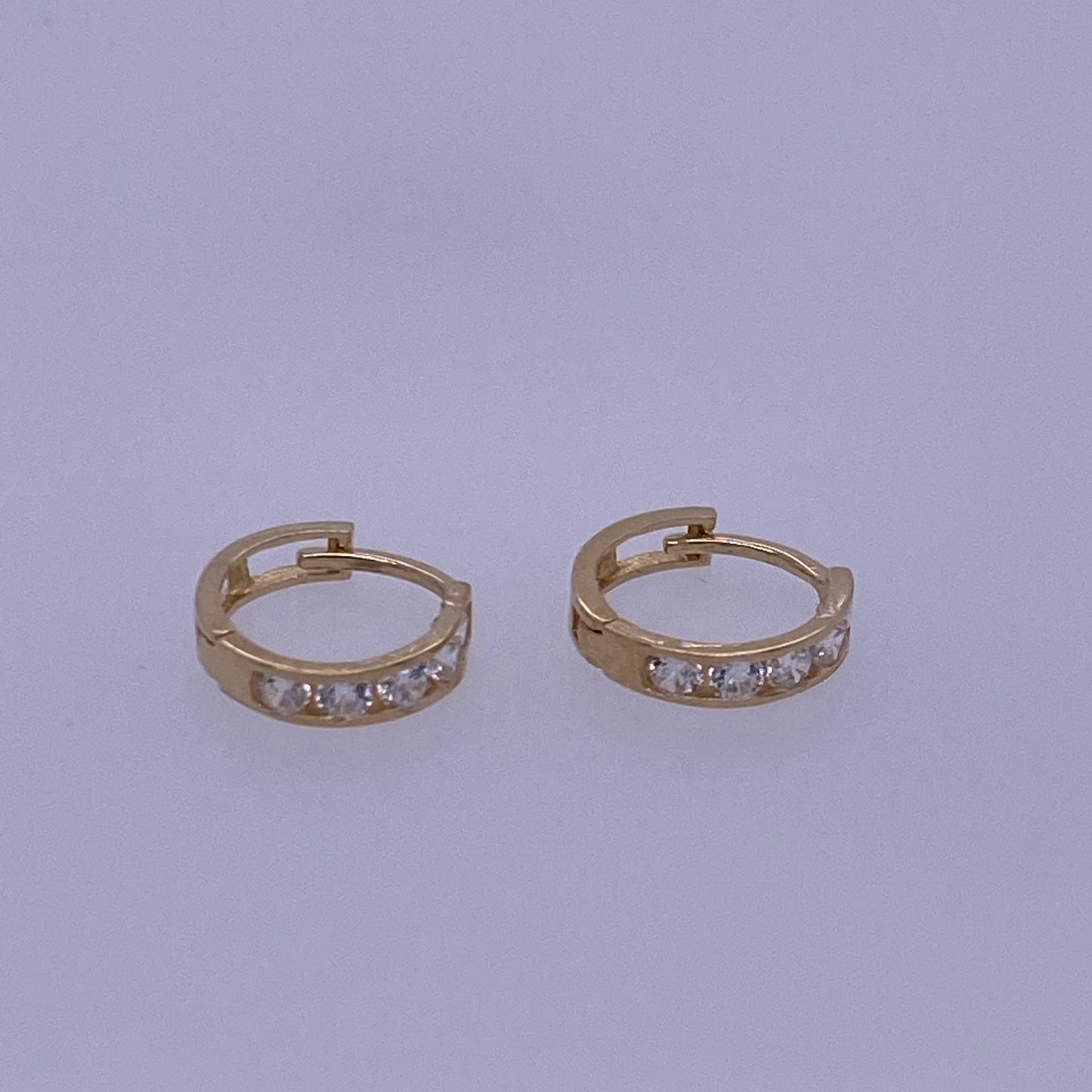 14k Yellow Gold Single Row Huggie Hoop Earrings