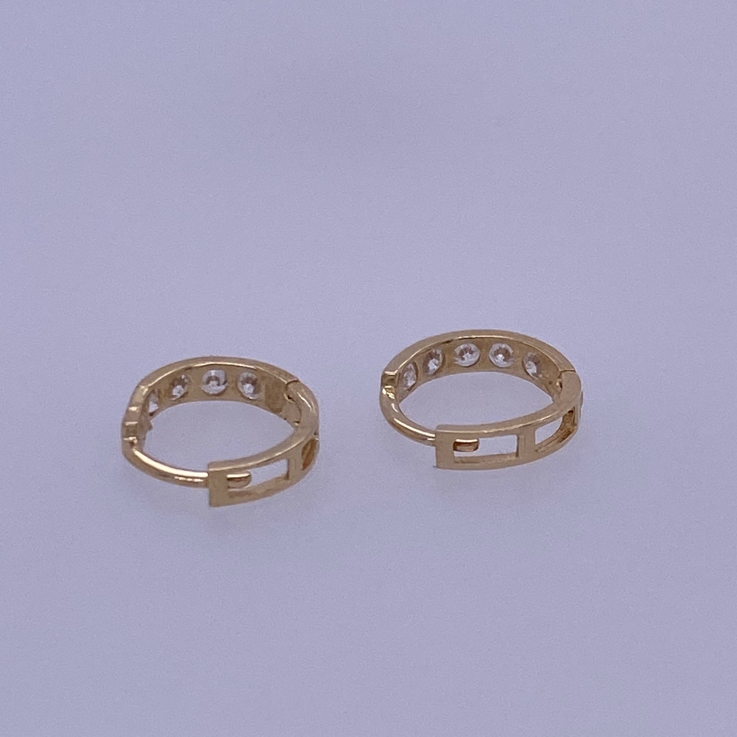14k Yellow Gold Single Row Huggie Hoop Earrings