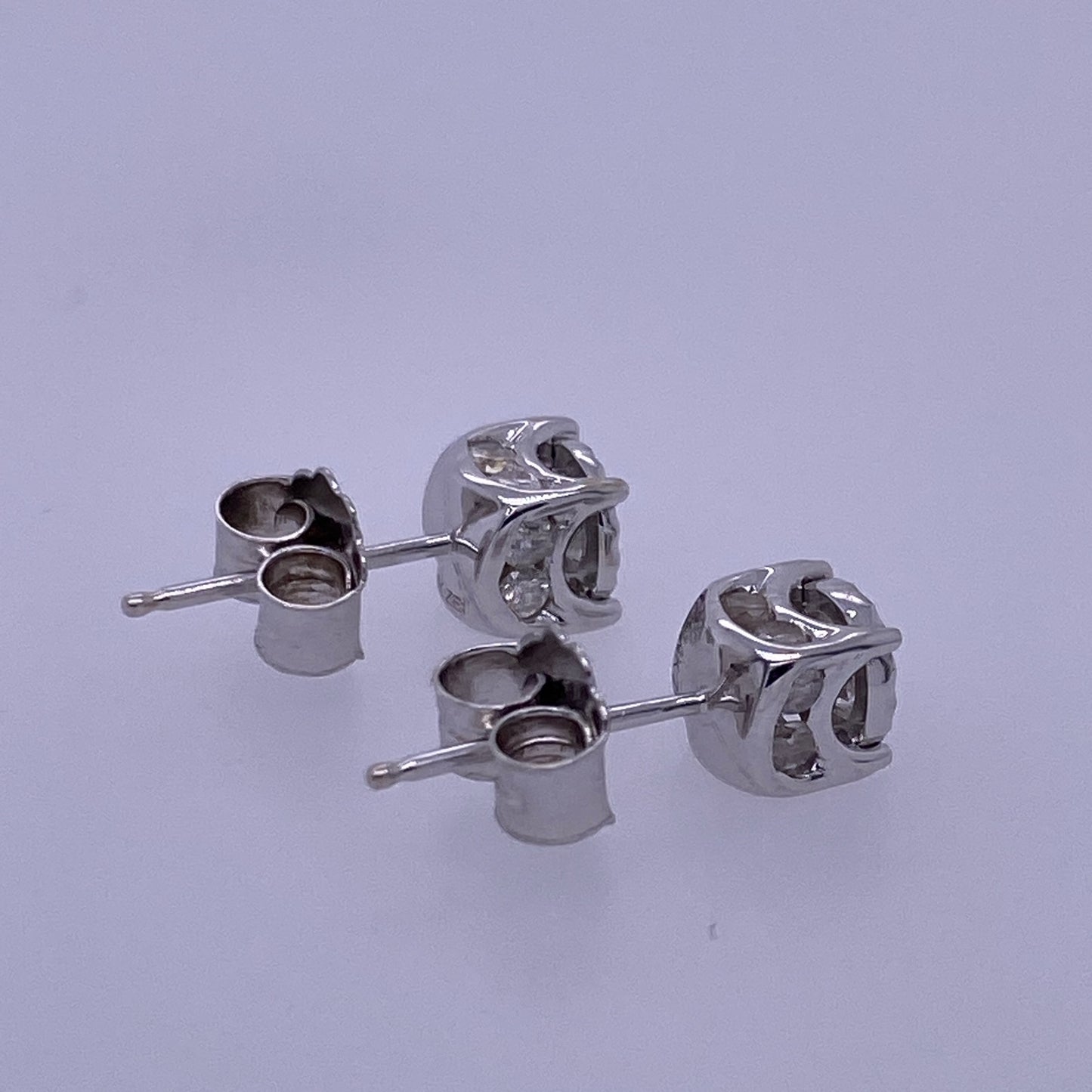 14k White Gold Single Stud Diamond Earrings