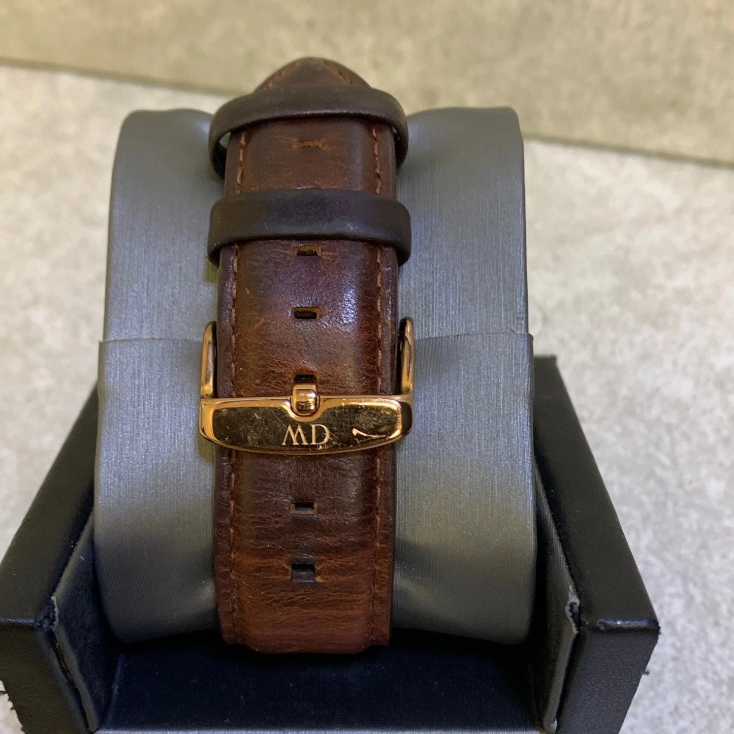 Daniel Wellington Classic Sheffield Yellow Black Leather Strap Mens Watch